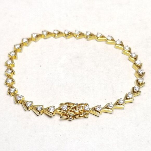 Vintage Rhinestone Tennis Bracelet Gold Tone V Chevron Shape Link Security Clasp - Picture 1 of 6